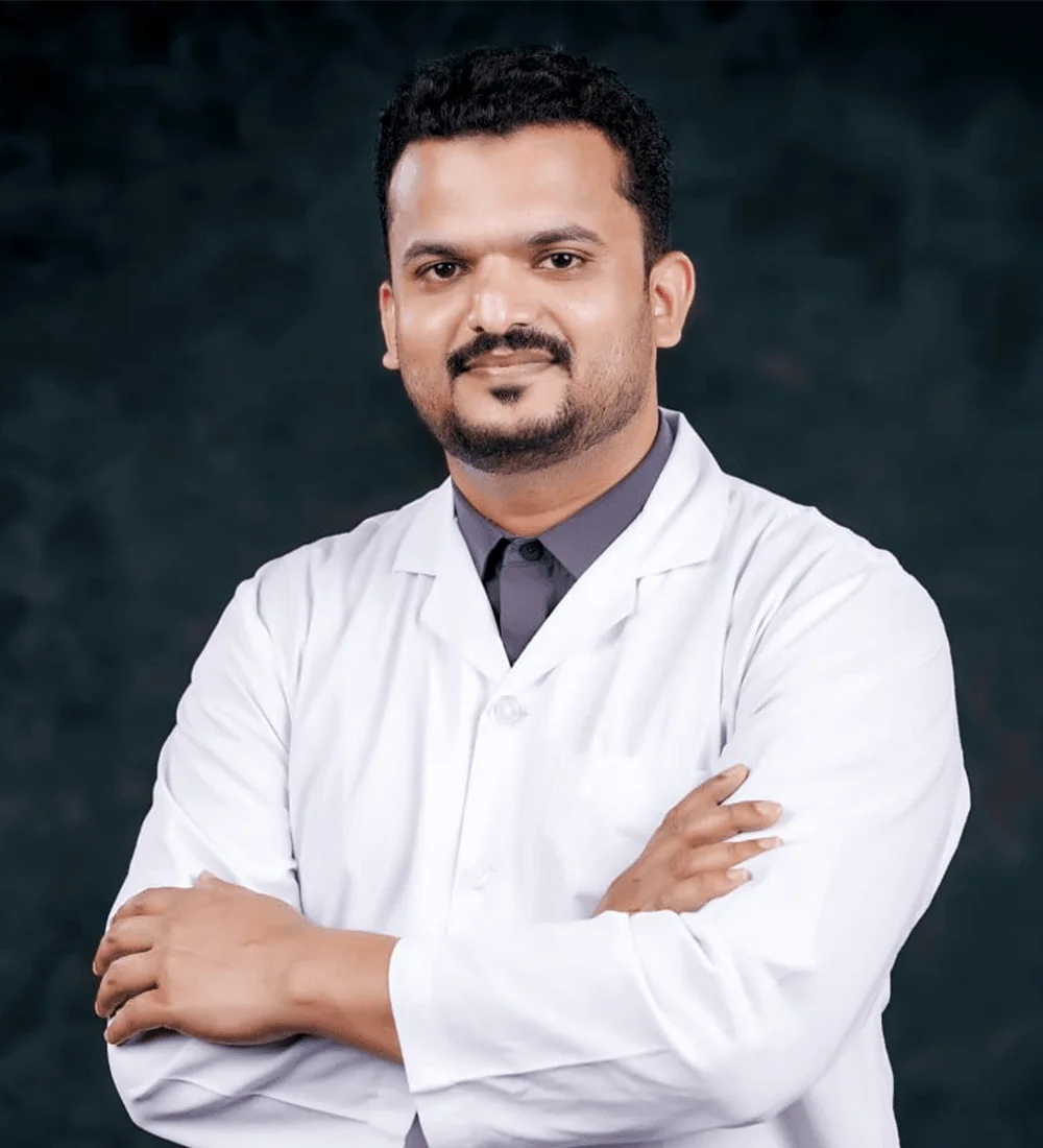 Dr. Abdul Hakeem - Chief dental surgeon Implantologist and cosmetic dentist at Garden PMR Hospital