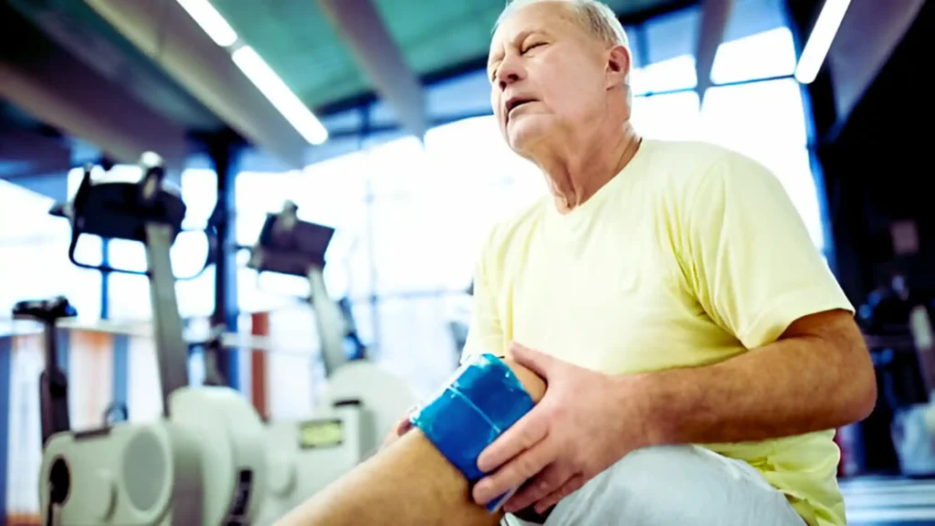 Using a Cold Pack or an Ice Pack: Benefits, Best Practices & FAQs 5 Benefits of Using a Cold Pack or Ice Pack
